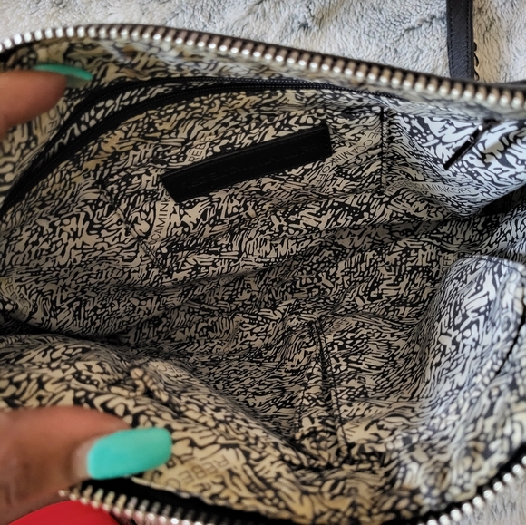 Purse - Picture 2 of 7